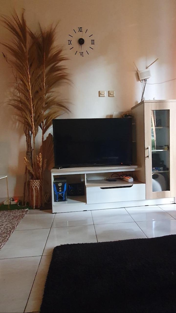 House In Bekasi Timurヴィラ エクステリア 写真